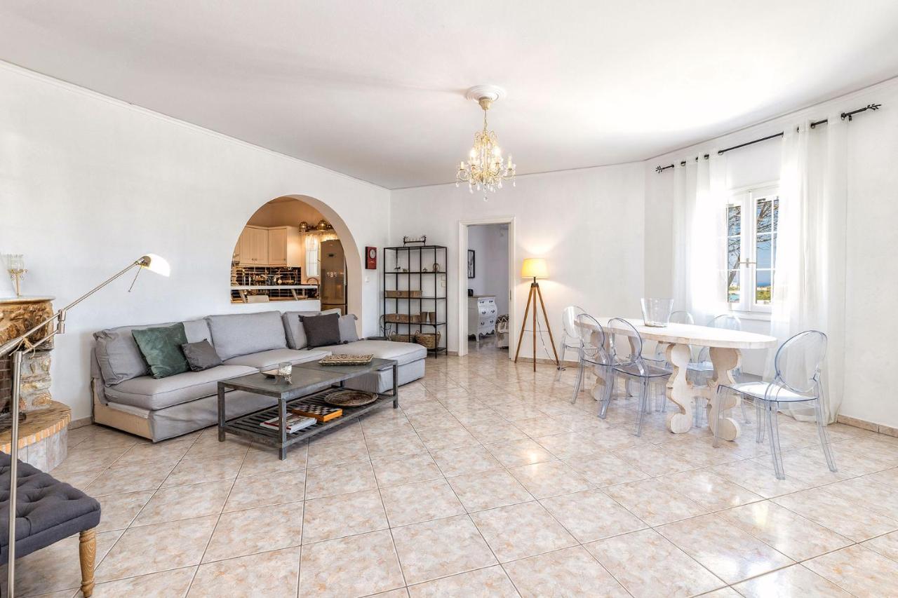Daphne'S Lux Villa Paraspori  المظهر الخارجي الصورة